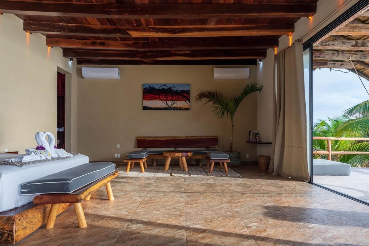 Casa Aakbal Private Fron Sea Location