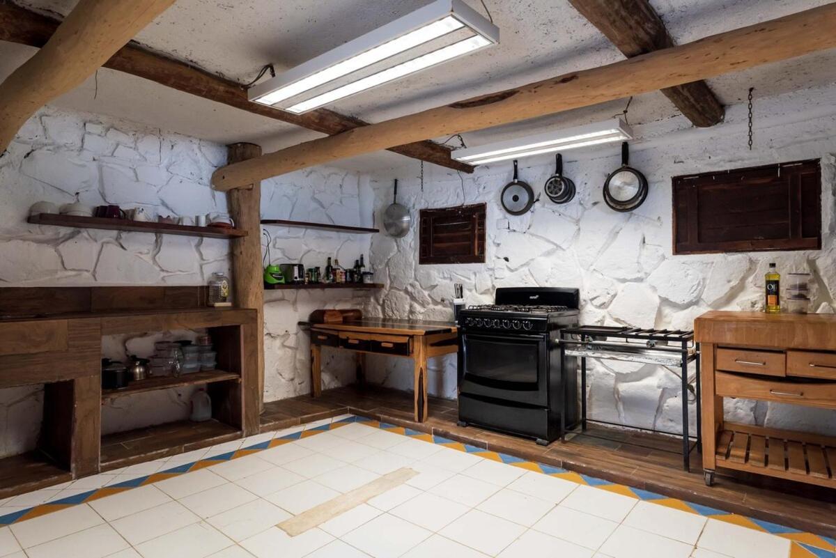 Villa Casa Aakbal Private Fron Sea Location