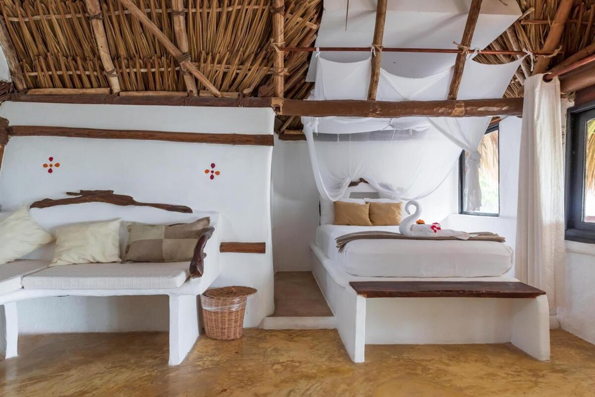 Villa Casa Aakbal Private Fron Sea Location