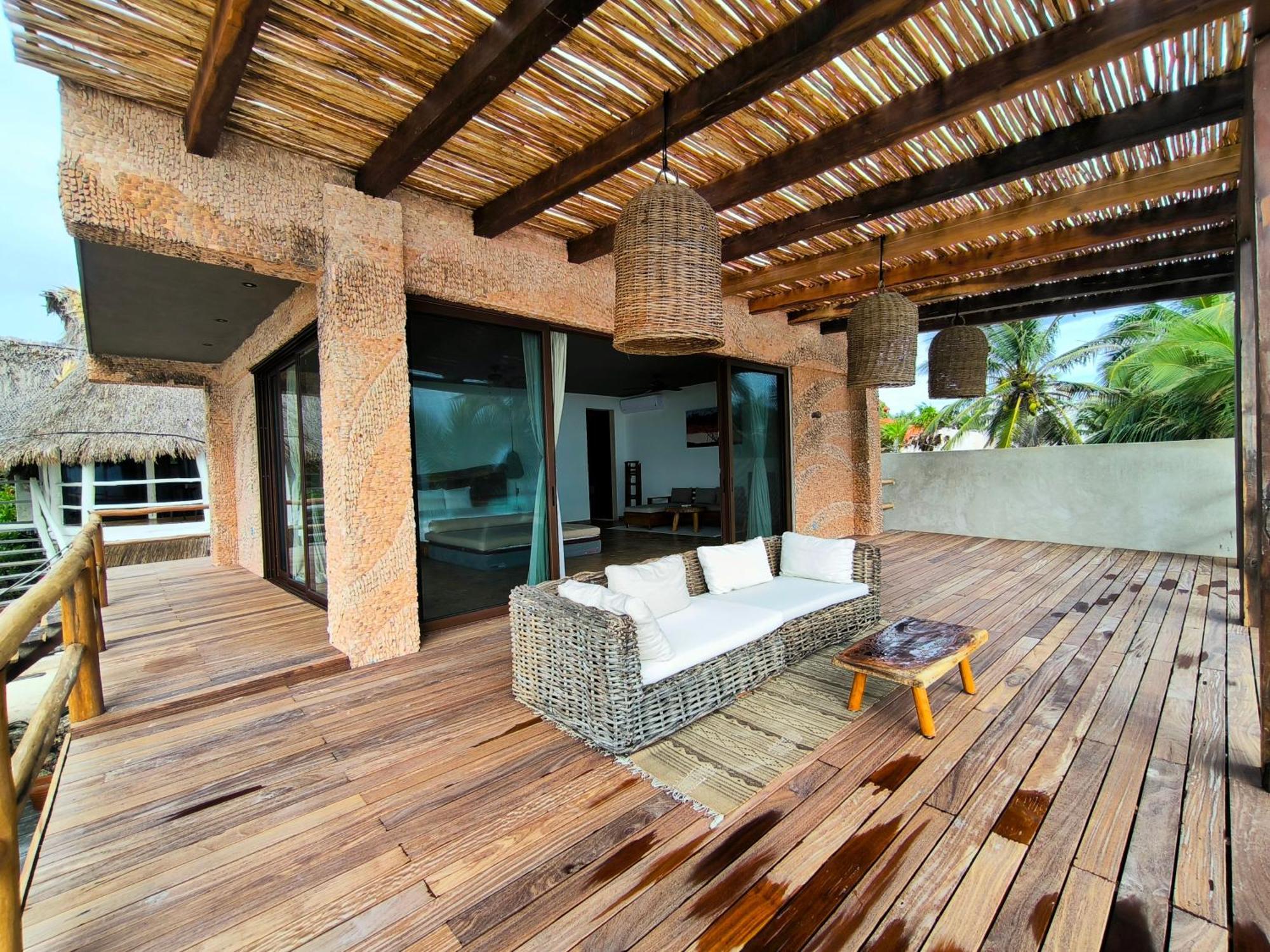 Casa Aakbal Private Fron Sea Location Pousada